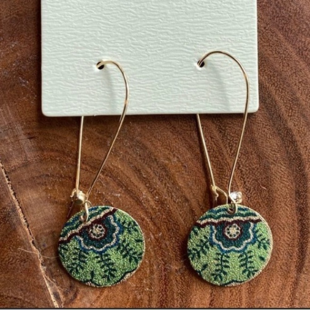 WORLD Market green and gold circle wire dangle drop earrings
